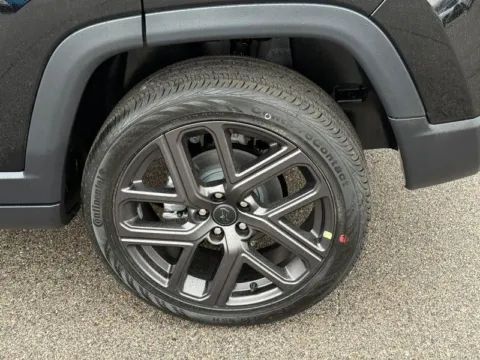 More photos of 2026 Jeep Compass Limited at Clement Chrysler Dodge Jeep Ram Columbia, IL