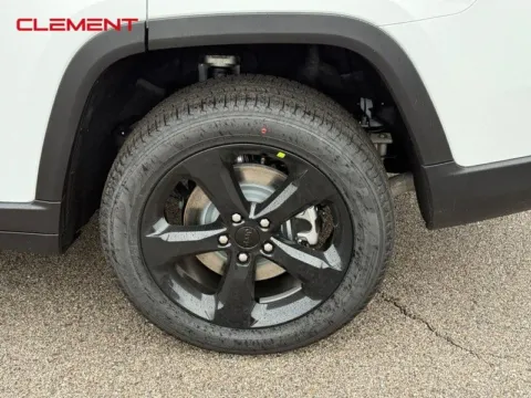 More photos of 2025 Jeep Grand Cherokee L Limited at Clement Chrysler Dodge Jeep Ram Columbia, IL