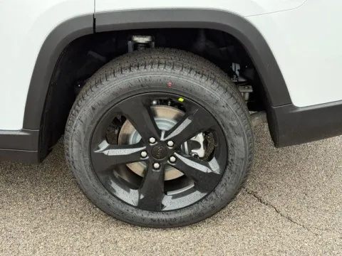 More photos of 2025 Jeep Grand Cherokee L Limited at Clement Chrysler Dodge Jeep Ram Columbia, IL