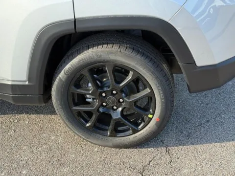 More photos of 2026 Jeep Compass Latitude at Clement Chrysler Dodge Jeep Ram Columbia, IL