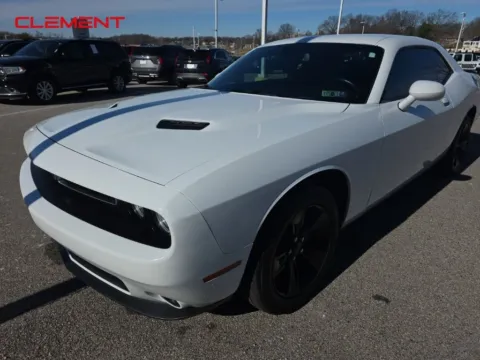 White 2023 Dodge Challenger SXT for sale in Columbia, IL