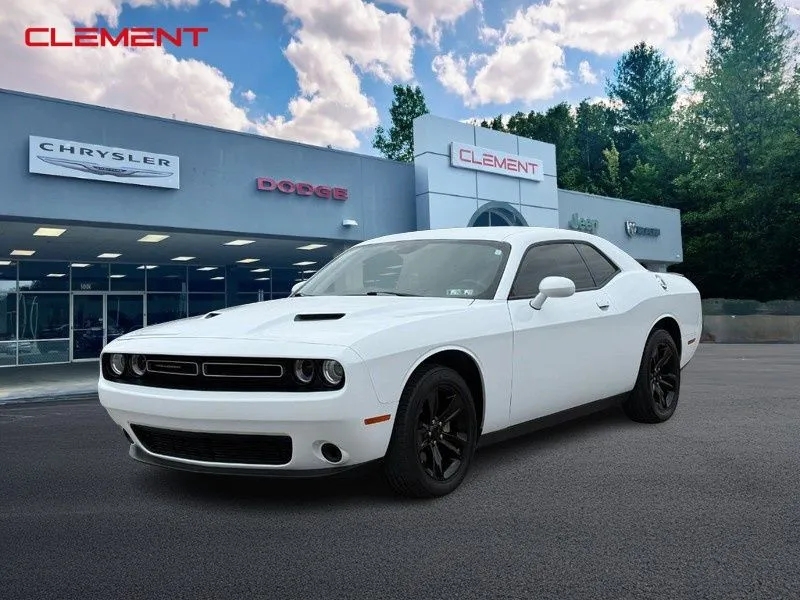 White 2023 Dodge Challenger SXT for sale in Columbia, IL