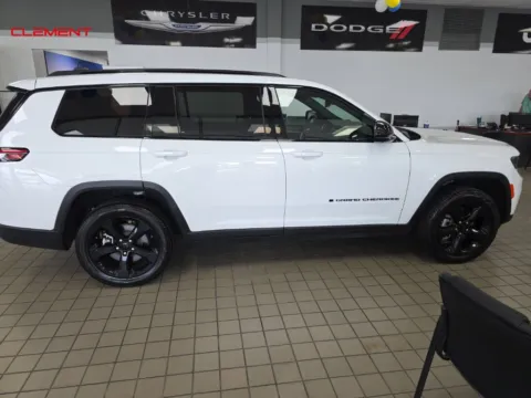 More photos of 2025 Jeep Grand Cherokee L Limited at Clement Chrysler Dodge Jeep Ram Columbia, IL