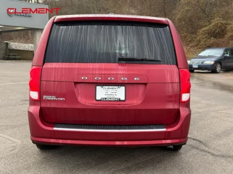 More photos of 2016 Dodge Grand Caravan SE at Clement Chrysler Dodge Jeep Ram Columbia, IL