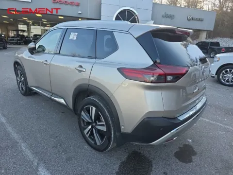 More photos of 2022 Nissan Rogue Platinum at Clement Chrysler Dodge Jeep Ram Columbia, IL