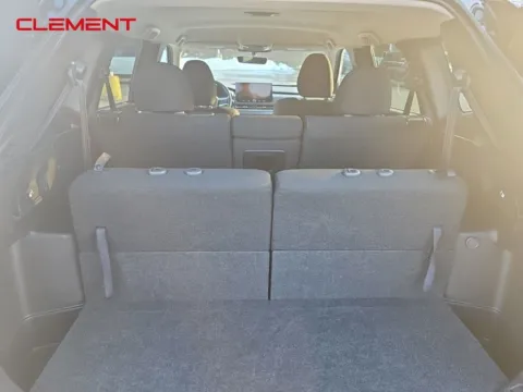 More photos of 2025 Mitsubishi Outlander ES at Clement Chrysler Dodge Jeep Ram Columbia, IL