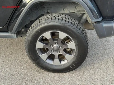 More photos of 2018 Jeep Wrangler Unlimited Sahara at Clement Chrysler Dodge Jeep Ram Columbia, IL