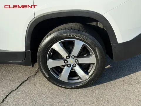 More photos of 2019 Chevrolet Traverse 3LT at Clement Chrysler Dodge Jeep Ram Columbia, IL