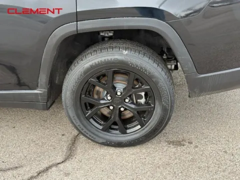 More photos of 2024 Jeep Grand Cherokee L Altitude at Clement Chrysler Dodge Jeep Ram Columbia, IL