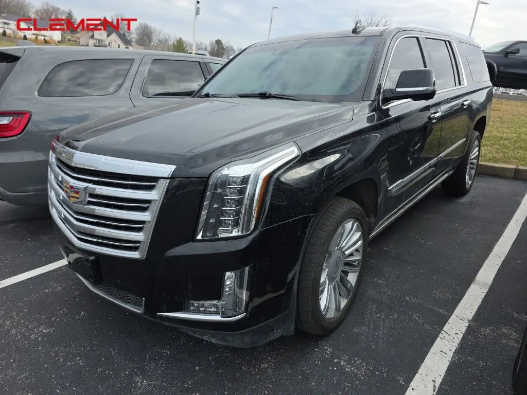 Black 2019 Cadillac Escalade ESV Platinum Edition for sale in Columbia, IL