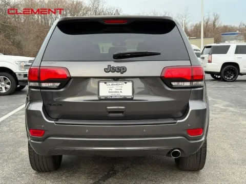 More photos of 2018 Jeep Grand Cherokee Altitude at Clement Chrysler Dodge Jeep Ram Columbia, IL