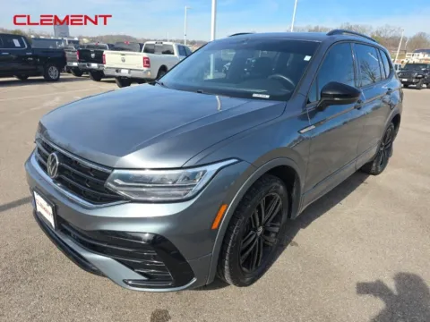 Silver 2022 Volkswagen Tiguan 2.0T SE R-Line Black for sale in Columbia, IL