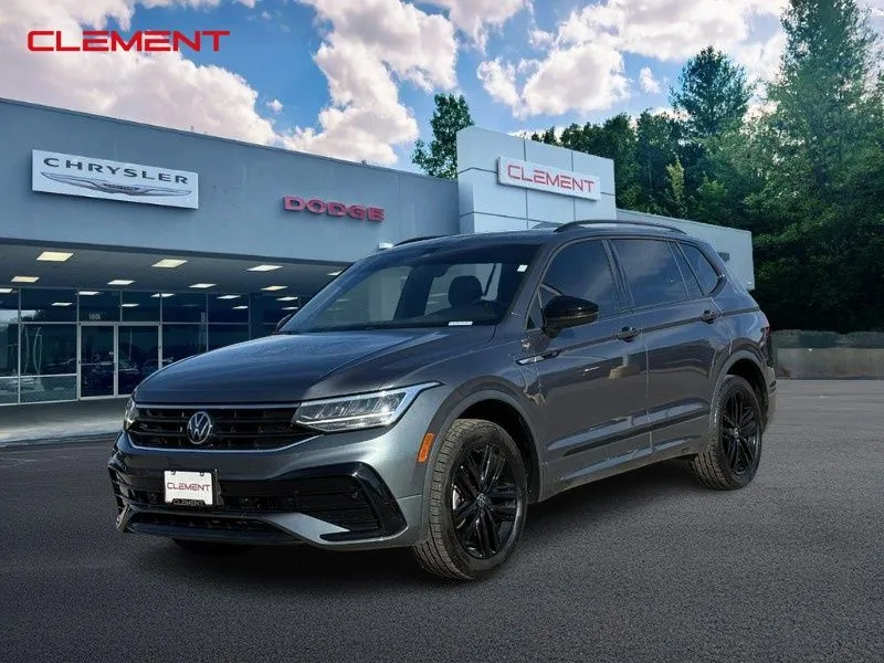Silver 2022 Volkswagen Tiguan 2.0T SE R-Line Black for sale in Columbia, IL