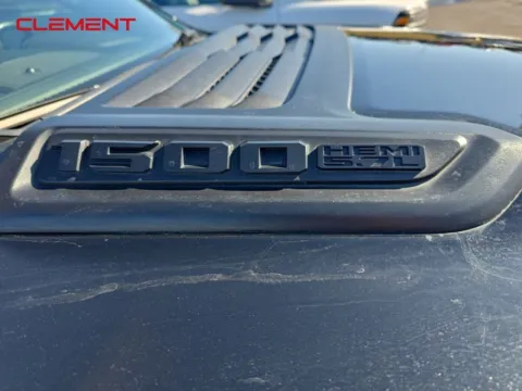 More photos of 2022 Ram 1500 Laramie at Clement Chrysler Dodge Jeep Ram Columbia, IL