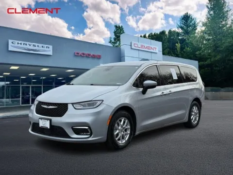 Silver 2023 Chrysler Pacifica Touring L for sale in Columbia, IL