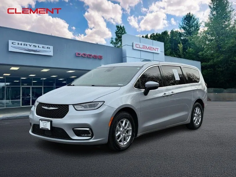 Silver 2023 Chrysler Pacifica Touring L for sale in Columbia, IL