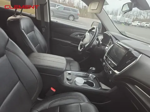 More photos of 2019 Chevrolet Traverse 3LT at Clement Chrysler Dodge Jeep Ram Columbia, IL