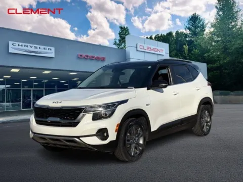 White 2022 Kia Seltos S for sale in Columbia, IL