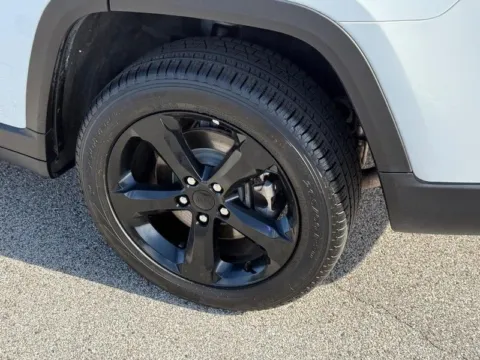 More photos of 2026 Jeep Grand Cherokee L Limited at Clement Chrysler Dodge Jeep Ram Columbia, IL