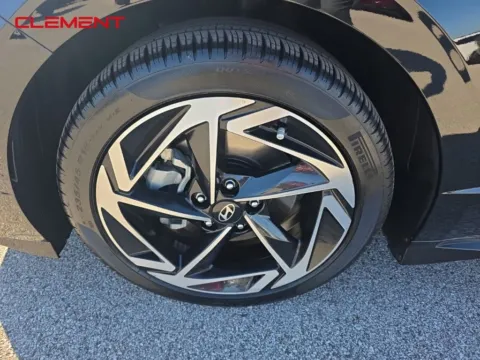 Photos of 2024 Hyundai Sonata SEL for sale in Columbia, IL at Clement Chrysler Dodge Jeep Ram Columbia