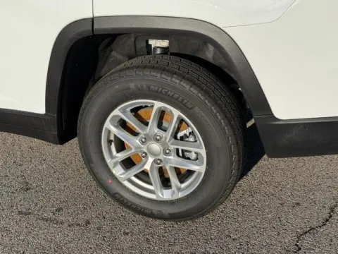 More photos of 2026 Jeep Grand Cherokee L Laredo at Clement Chrysler Dodge Jeep Ram Columbia, IL