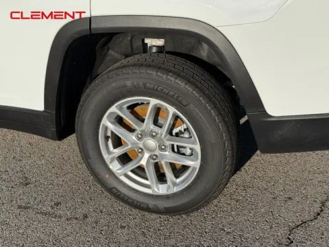 More photos of 2026 Jeep Grand Cherokee L Laredo at Clement Chrysler Dodge Jeep Ram Columbia, IL