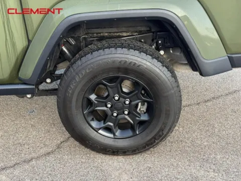 More photos of 2023 Jeep Gladiator Willys at Clement Chrysler Dodge Jeep Ram Columbia, IL