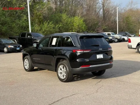 Another view of 2023 Jeep Grand Cherokee Limited for sale in Columbia, IL at Clement Chrysler Dodge Jeep Ram Columbia