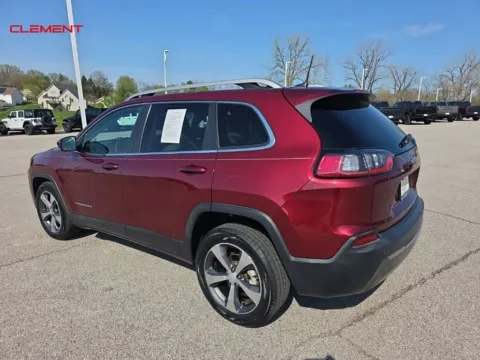 More photos of 2019 Jeep Cherokee Limited at Clement Chrysler Dodge Jeep Ram Columbia, IL