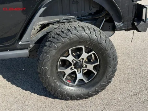 More photos of 2021 Jeep Wrangler Unlimited Rubicon at Clement Chrysler Dodge Jeep Ram Columbia, IL