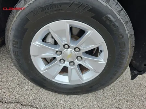 More photos of 2020 Chevrolet Silverado 1500 LT at Clement Chrysler Dodge Jeep Ram Columbia, IL