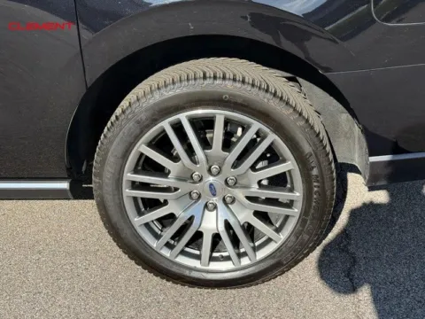 More photos of 2022 Ford Expedition Max Limited at Clement Chrysler Dodge Jeep Ram Columbia, IL