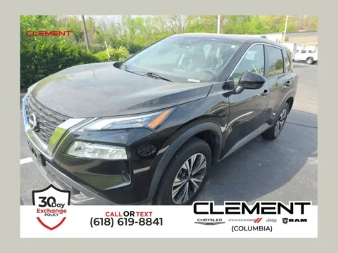 Black 2022 Nissan Rogue SV for sale in Columbia, IL
