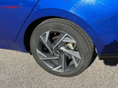 More photos of 2025 Hyundai Elantra Limited at Clement Chrysler Dodge Jeep Ram Columbia, IL