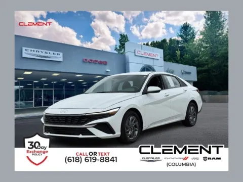 White 2024 Hyundai Elantra SEL for sale in Columbia, IL