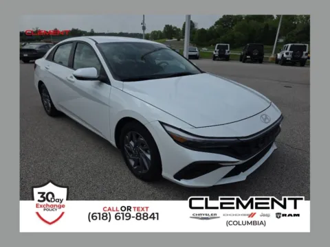 White 2024 Hyundai Elantra SEL for sale in Columbia, IL