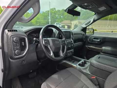 More photos of 2020 Chevrolet Silverado 1500 RST at Clement Chrysler Dodge Jeep Ram Columbia, IL