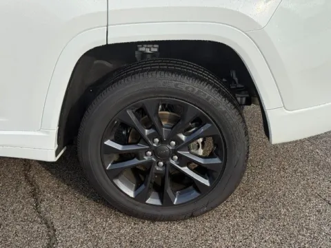 More photos of 2026 Jeep Grand Cherokee Limited Reserve at Clement Chrysler Dodge Jeep Ram Columbia, IL