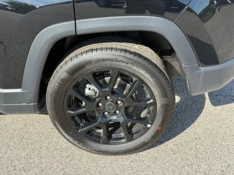 More photos of 2026 Jeep Compass Latitude at Clement Chrysler Dodge Jeep Ram Columbia, IL