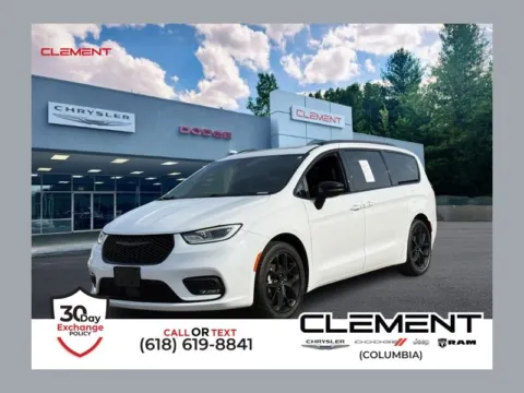 White 2025 Chrysler Pacifica Limited for sale in Columbia, IL