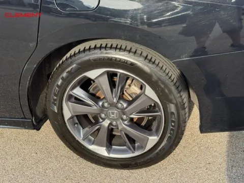 More photos of 2023 Honda Odyssey Elite at Clement Chrysler Dodge Jeep Ram Columbia, IL