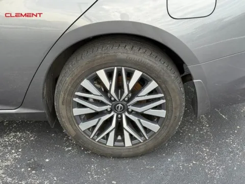 More photos of 2023 Nissan Altima 2.5 SV at Clement Chrysler Dodge Jeep Ram Columbia, IL