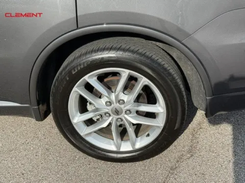 More photos of 2023 Dodge Durango R/T at Clement Chrysler Dodge Jeep Ram Columbia, IL