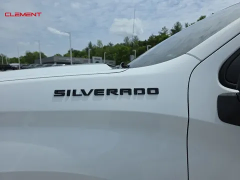 More photos of 2020 Chevrolet Silverado 1500 RST at Clement Chrysler Dodge Jeep Ram Columbia, IL