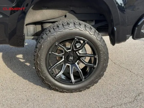 More photos of 2023 Chevrolet Silverado 1500 RST at Clement Chrysler Dodge Jeep Ram Columbia, IL