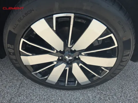 More photos of 2025 Mitsubishi Outlander SE at Clement Chrysler Dodge Jeep Ram Columbia, IL