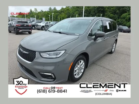 Gray 2023 Chrysler Pacifica Touring L for sale in Columbia, IL