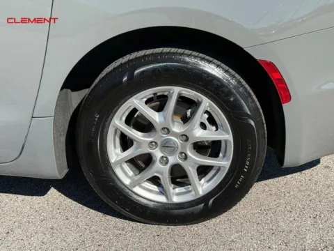 More photos of 2023 Chrysler Pacifica Touring L at Clement Chrysler Dodge Jeep Ram Columbia, IL