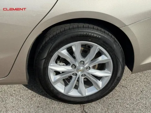 More photos of 2023 Chevrolet Malibu LT at Clement Chrysler Dodge Jeep Ram Columbia, IL