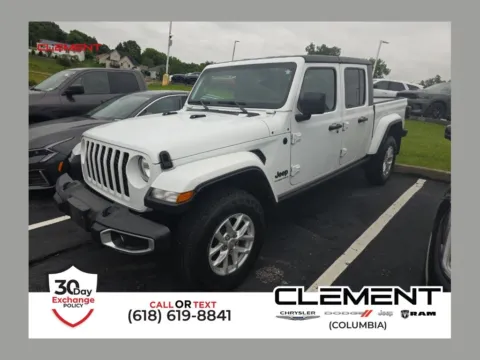 White 2023 Jeep Gladiator Sport S for sale in Columbia, IL
